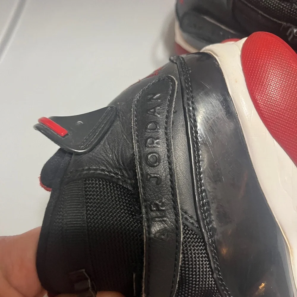 Jordan‎ Black and Red Sneakers